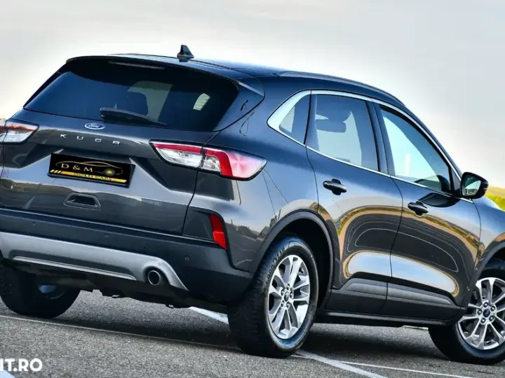 Ford Kuga III 1.5 TDCi 2WD Powershift Titanium