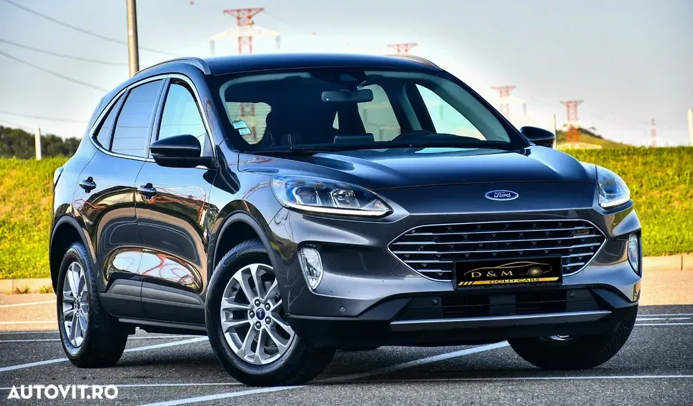 Ford Kuga III 1.5 TDCi 2WD Powershift Titanium — imagine 4