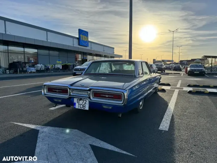 Ford Thunderbird