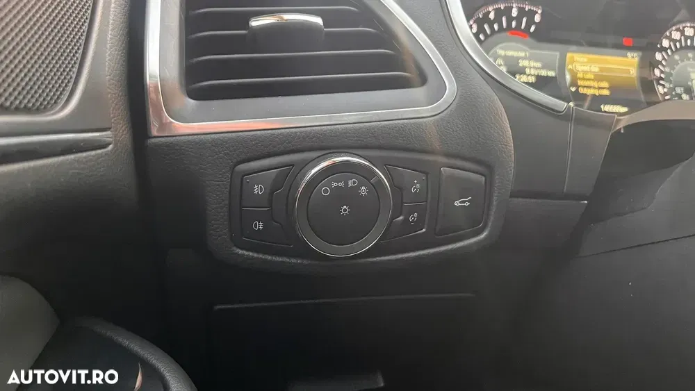 Ford Galaxy III 2.0 TDCi Powershift AWD Titanium — imagine 6