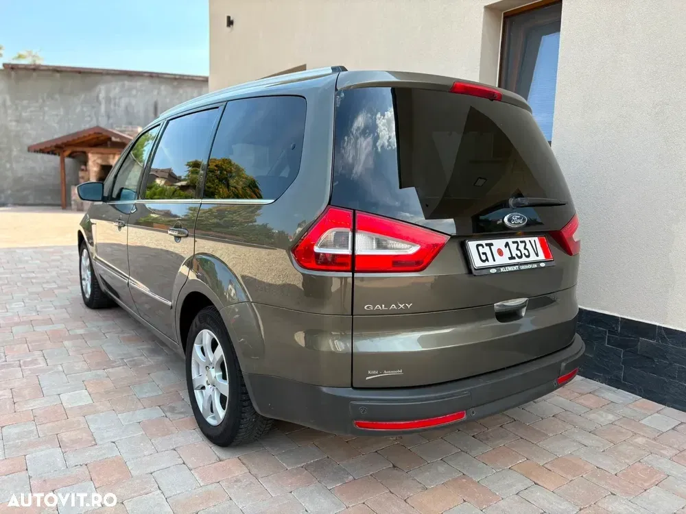 Ford Galaxy 2.0 TDCi Titanium — imagine 4