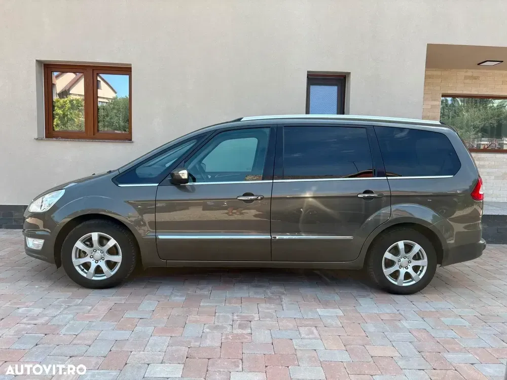 Ford Galaxy 2.0 TDCi Titanium — imagine 3