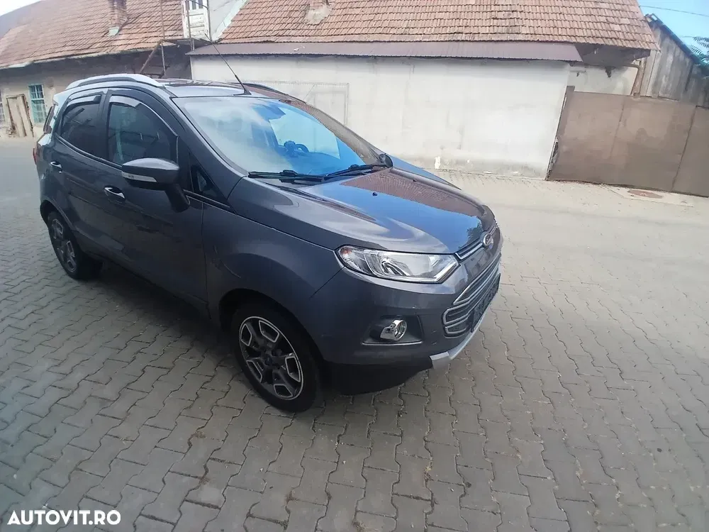Ford EcoSport — imagine 3