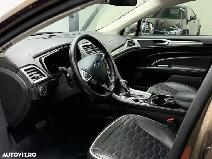 Ford Mondeo 2.0 HEV Vignale