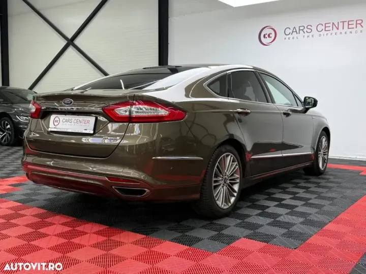 Ford Mondeo 2.0 HEV Vignale