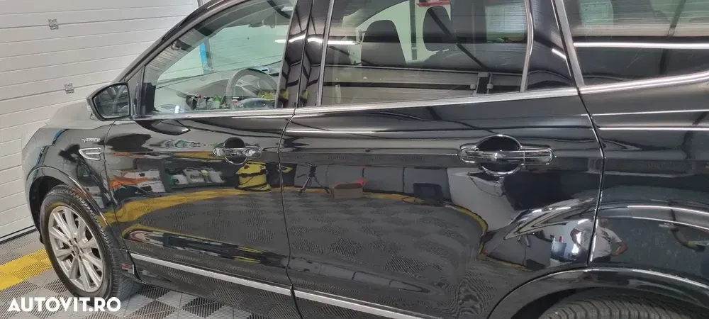 Ford Kuga II 2.0 TDCi 4WD Powershift Vignale — imagine 6