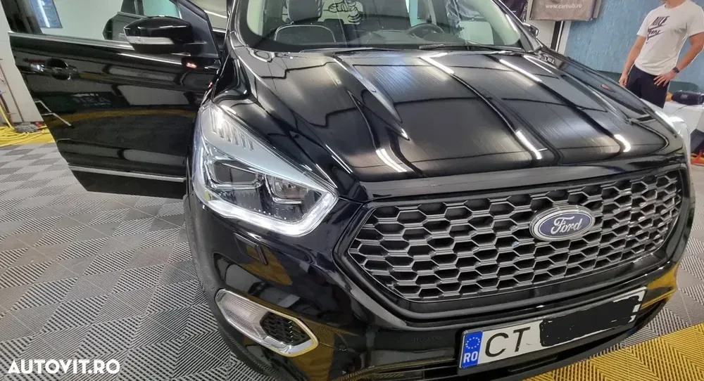 Ford Kuga II 2.0 TDCi 4WD Powershift Vignale — imagine 2