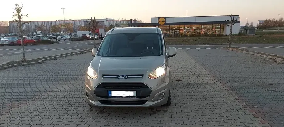 Ford Tourneo — imagine 4