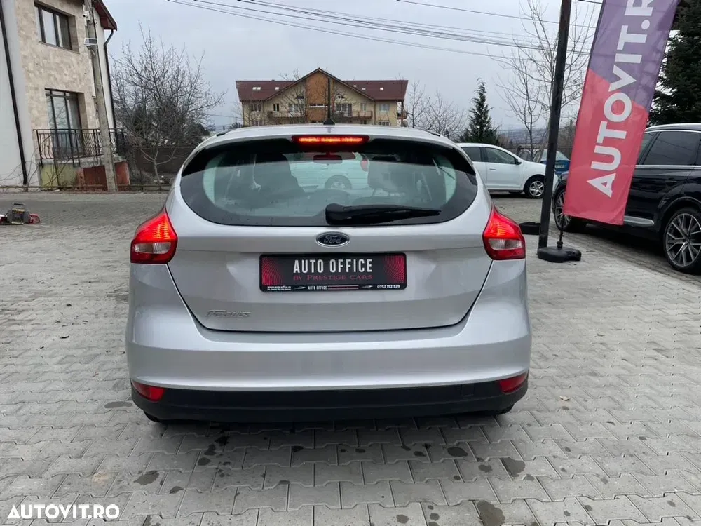 Ford Focus — imagine 3