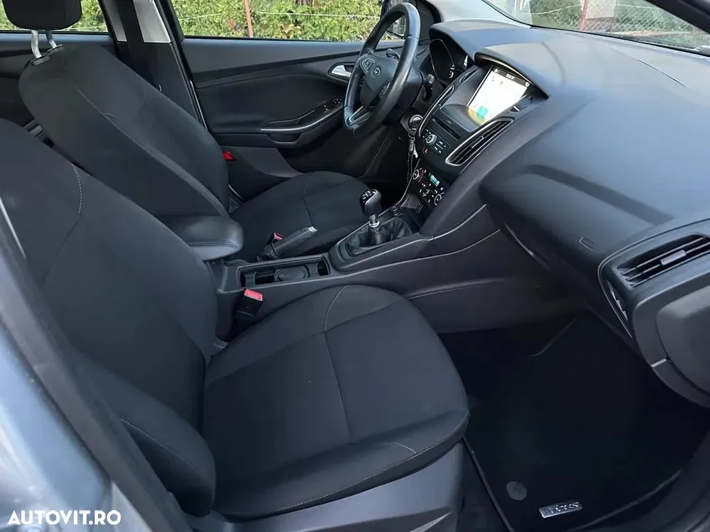 Ford Focus — imagine 6
