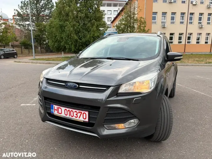 Ford Kuga 2.0 TDCi 4WD Powershift Titanium