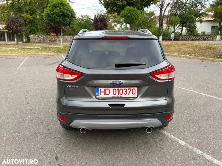 Ford Kuga 2.0 TDCi 4WD Powershift Titanium