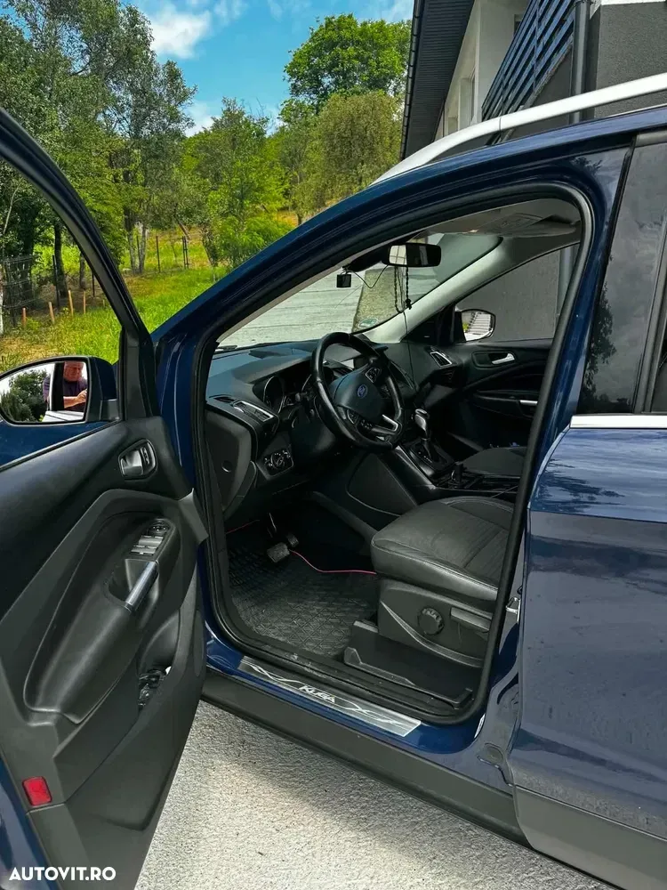 Ford Kuga 2.0 TDCi 4WD Powershift Titanium — imagine 4