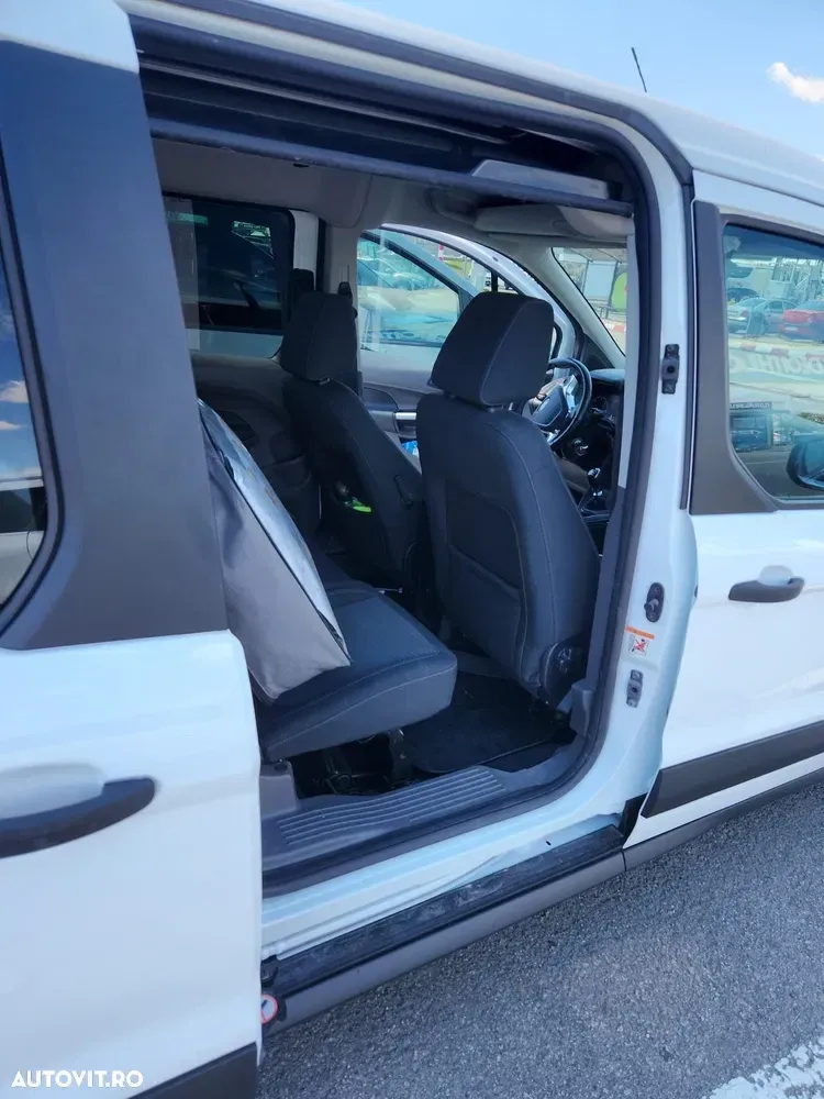 Ford Transit Connect — imagine 3