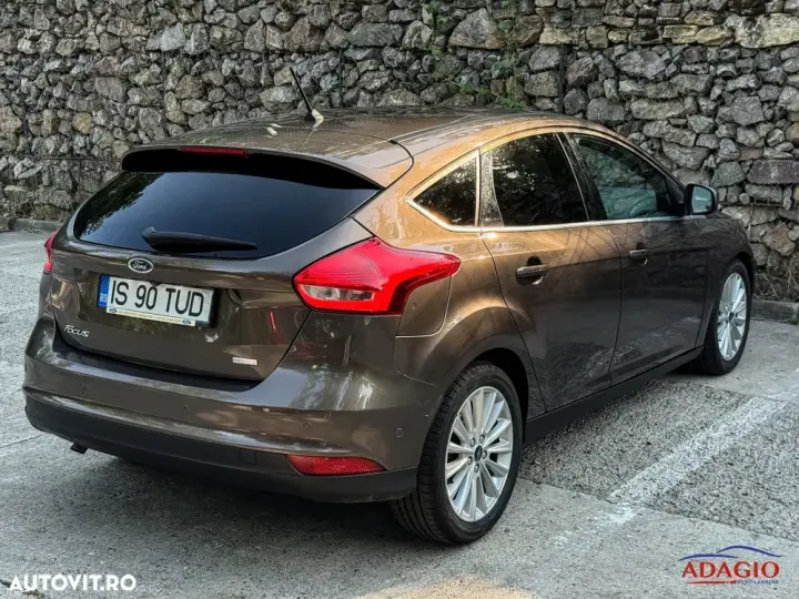 Ford Focus MK4 1.0 EcoBoost Titanium Business