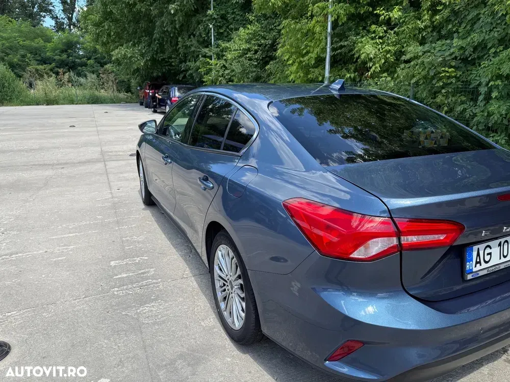 Ford Focus MK4 — imagine 4