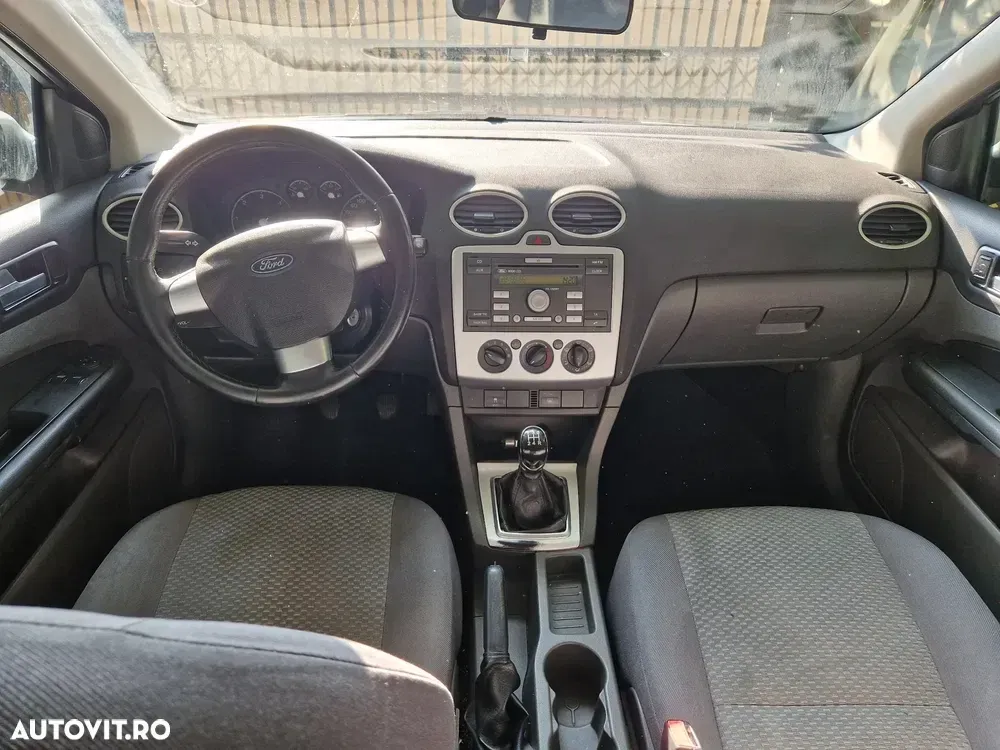 Ford Focus — imagine 6