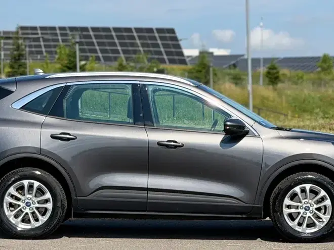 Ford Kuga III 2.5 Duratec FHEV TITANIUM