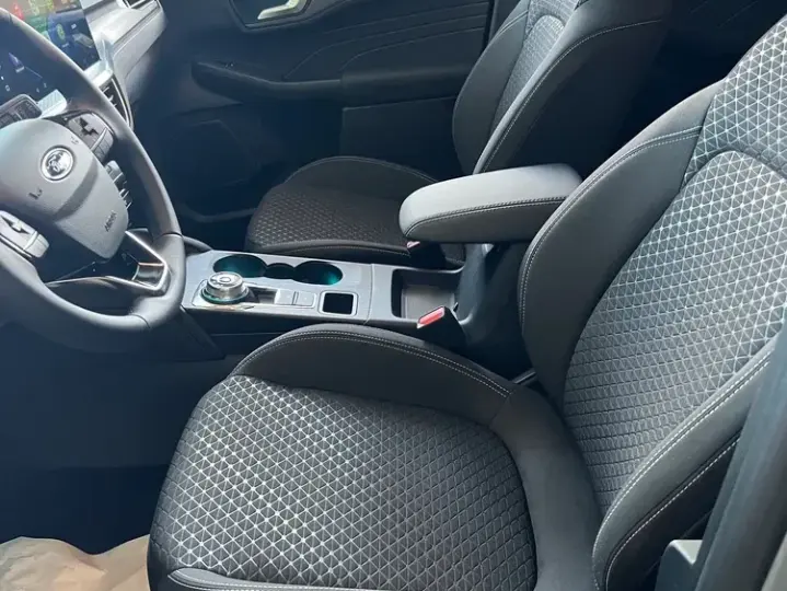 Ford Kuga 2.5 Duratec PHEV Titanium