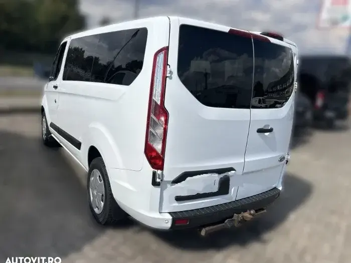 Ford Transit Custom Kombi 340 2.0 EcoBlue 130 CP L2H1 Trend