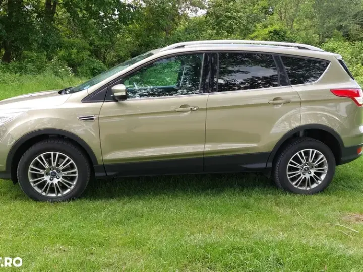 Ford Kuga II 2.0 TDCi Powershift 4WD Titanium