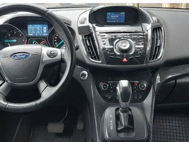 Ford Kuga II 2.0 TDCi Powershift 4WD Titanium