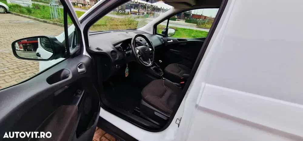 Ford Transit — imagine 6