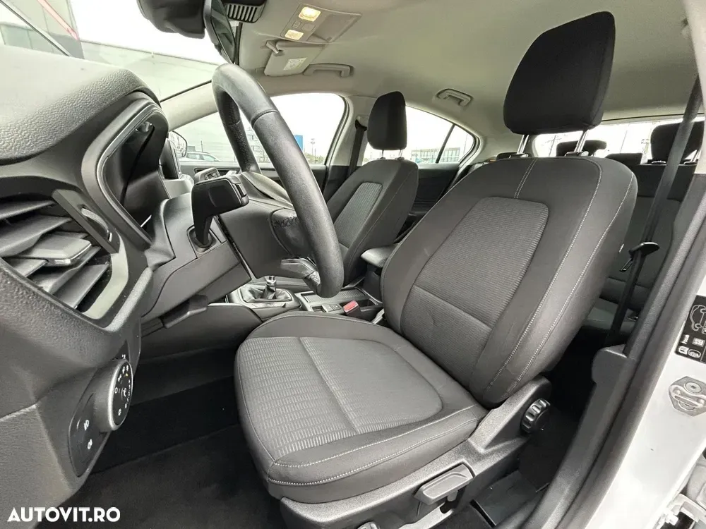 Ford Focus MK4 1.5 EcoBlue Trend Edition — imagine 5