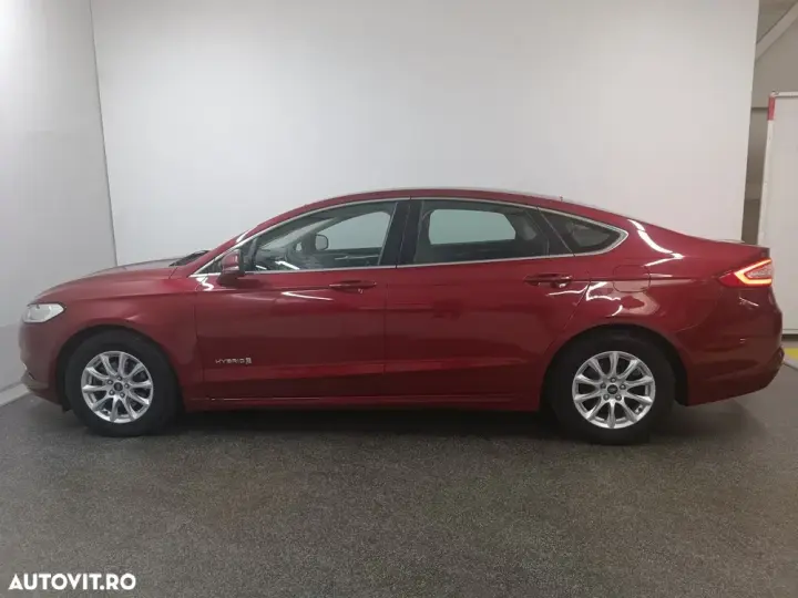 Ford Mondeo 2.0 Hybrid