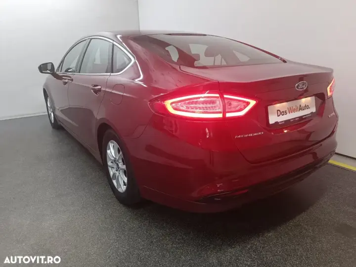 Ford Mondeo 2.0 Hybrid