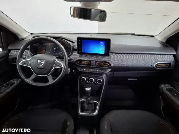 Dacia Sandero Stepway III TCe 90 MT6 Comfort