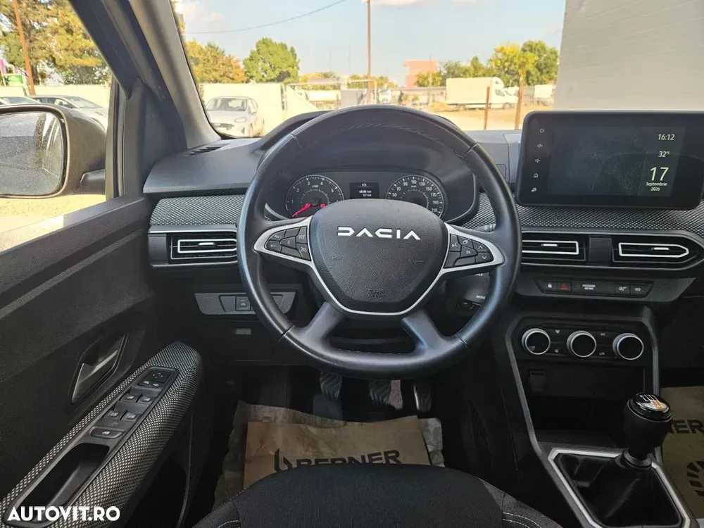 Dacia Logan III TCe 90 MT6 Prestige — imagine 2