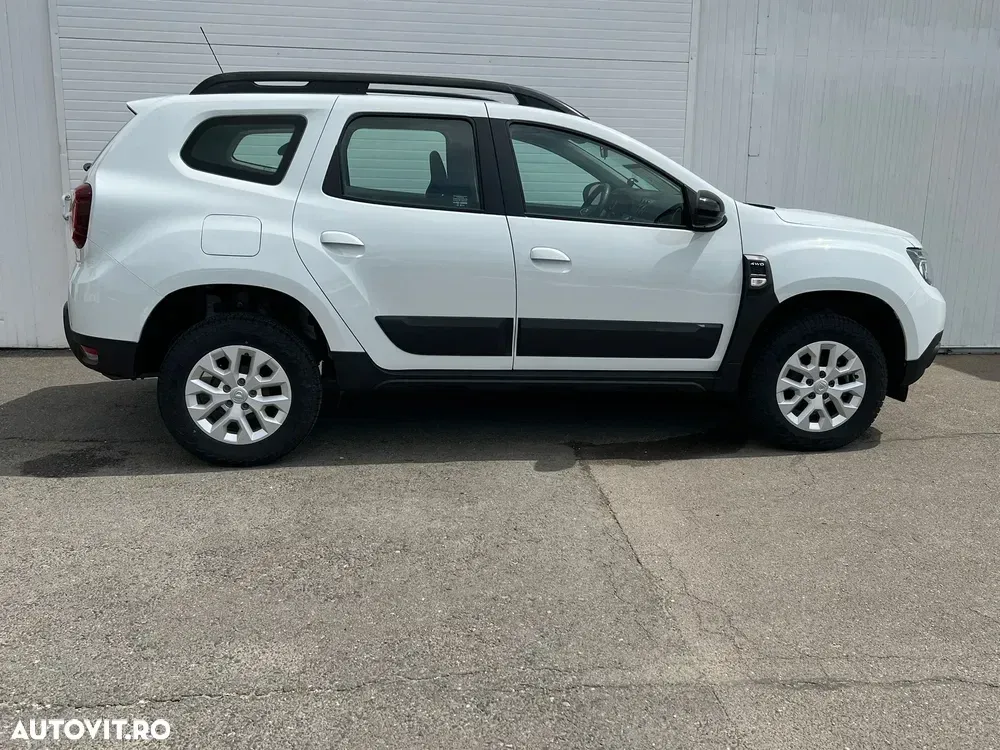 Dacia Duster Blue dCi 115 4WD Comfort — imagine 4