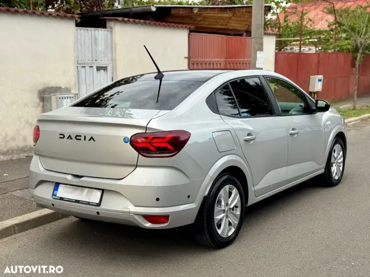Dacia Logan III ECO-G 100 MT6 Prestige+