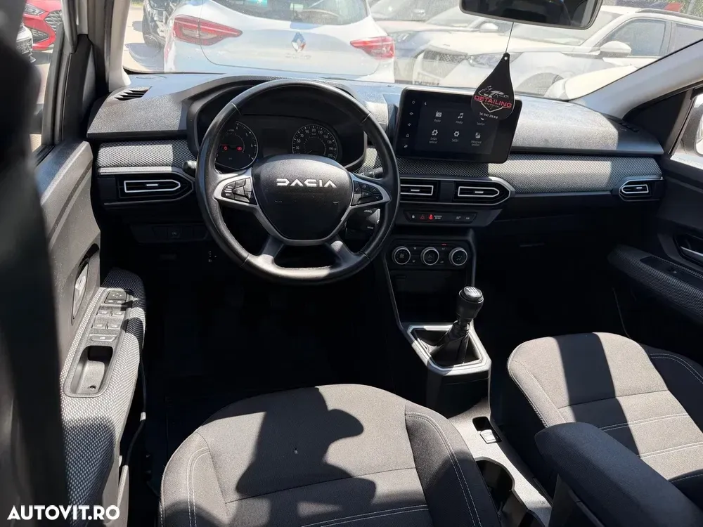 Dacia Logan III TCe 90 MT6 Prestige — imagine 5
