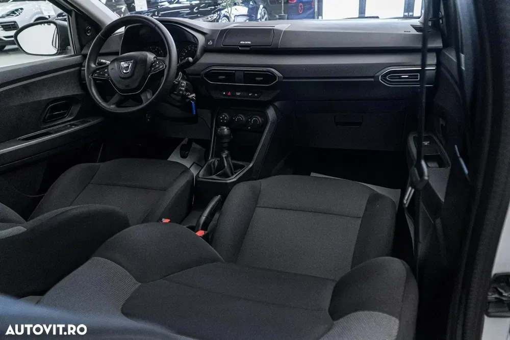 Dacia Logan III TCe 90 MT6 Comfort — imagine 2