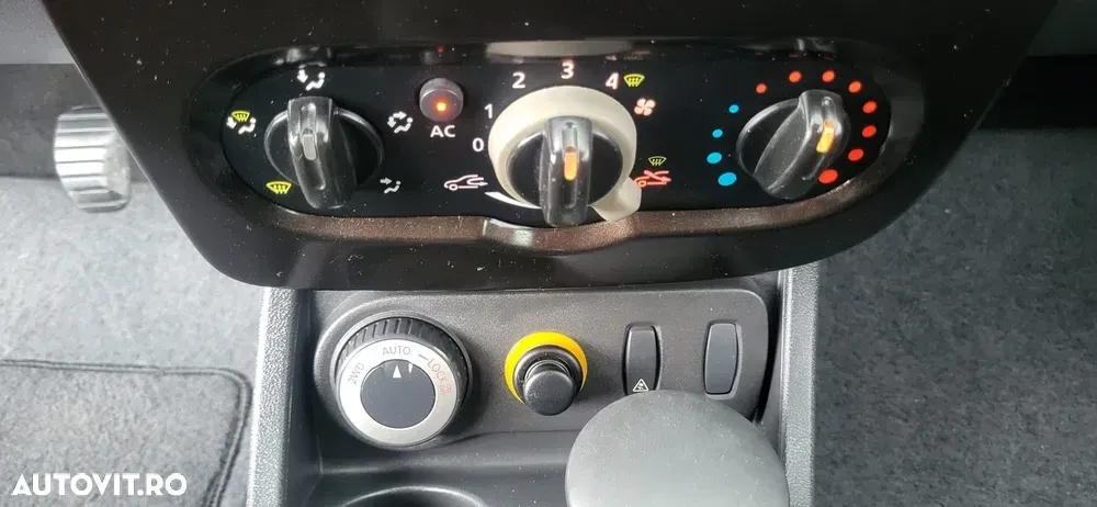 Dacia Duster I dCi 110 FAP 4x4 Destination — imagine 3
