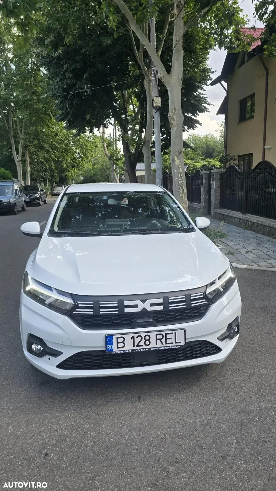 Dacia Logan III TCe 90 MT6 Journey — imagine 4