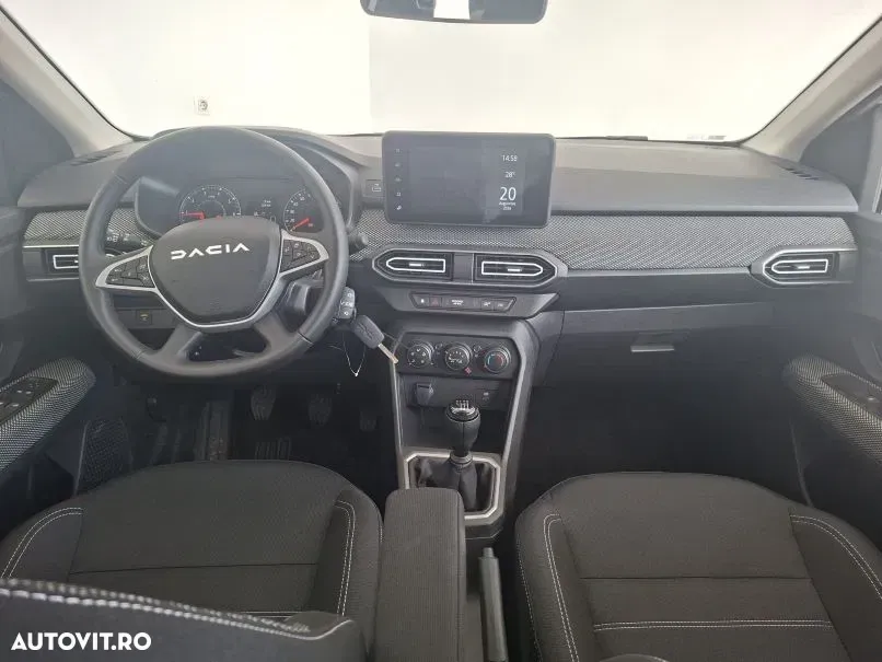 Dacia Logan III TCe 100 Expression — imagine 3