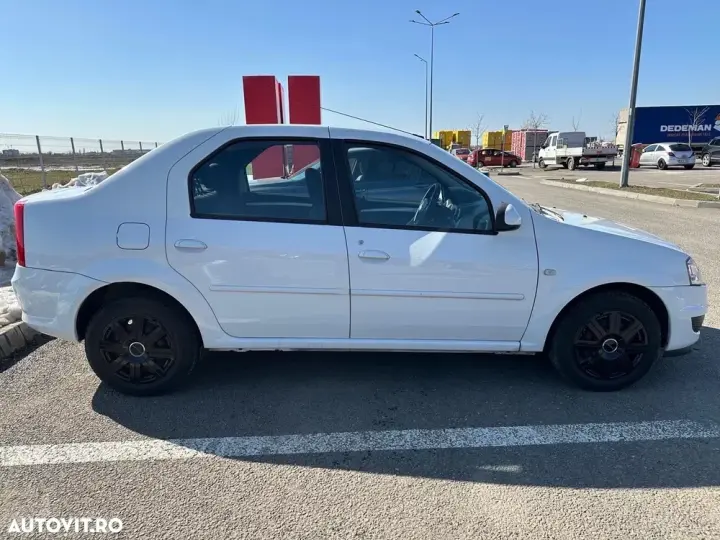 Dacia Logan I 1.6 MPI Laureate