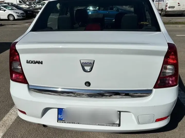 Dacia Logan I 1.6 MPI Laureate