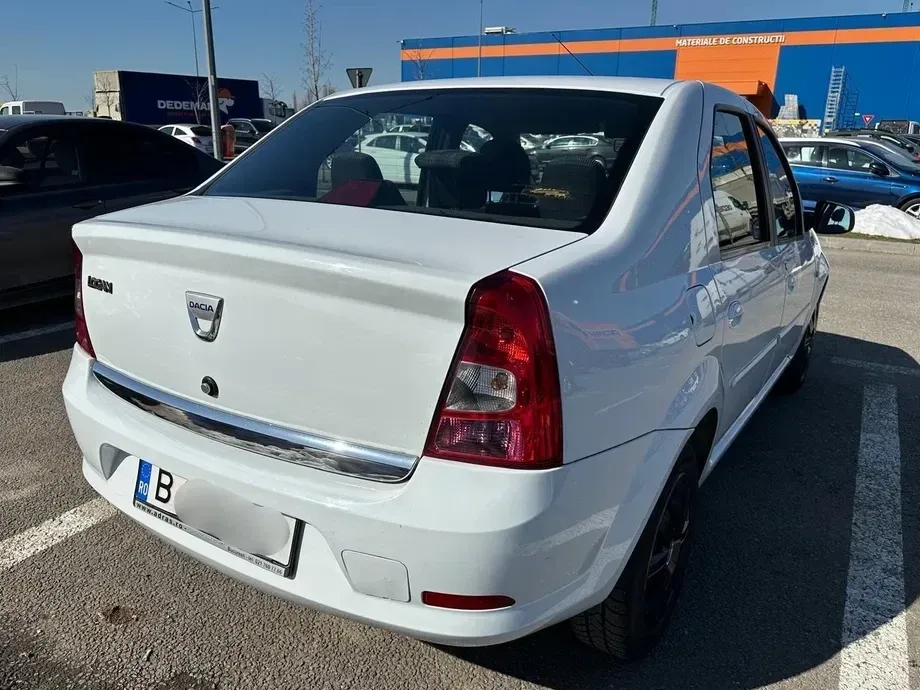 Dacia Logan I 1.6 MPI Laureate — imagine 3