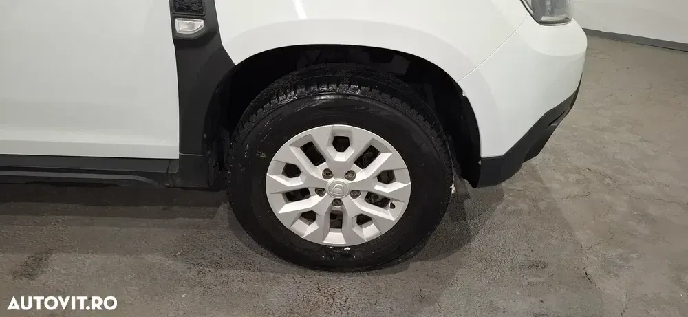 Dacia Duster II Blue dCi 115 Comfort — imagine 4