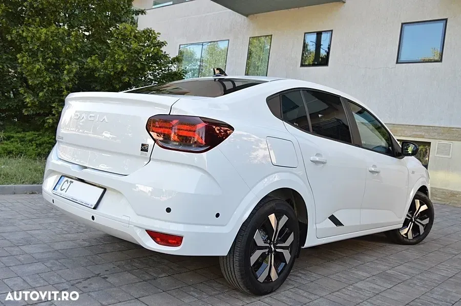 Dacia Logan III TCe 100 Journey — imagine 4