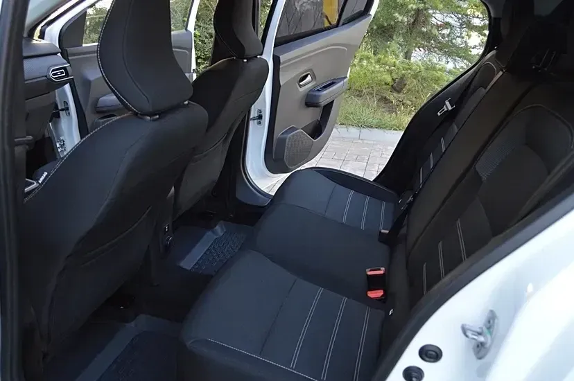 Dacia Logan III TCe 100 Journey — imagine 3