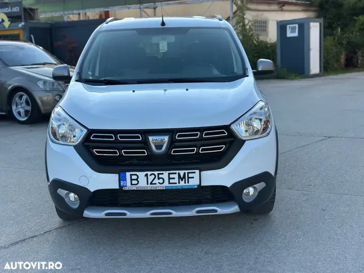 Dacia Lodgy 1.5 Blue dCi Stepway