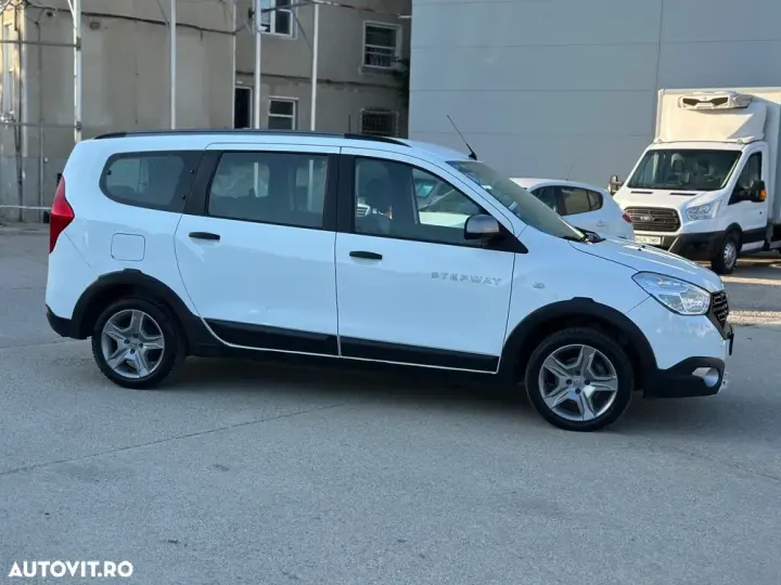 Dacia Lodgy 1.5 Blue dCi Stepway