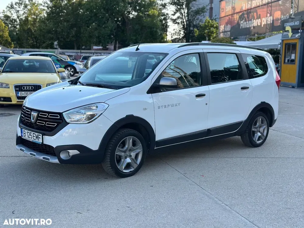 Dacia Lodgy 1.5 Blue dCi Stepway — imagine 5