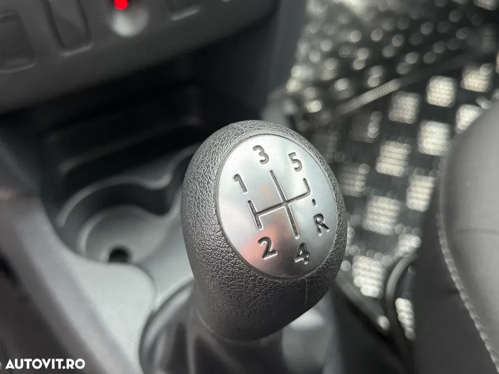 Dacia Sandero II SCe 75 Essential — imagine 5