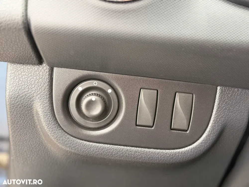 Dacia Sandero II SCe 75 Essential — imagine 6